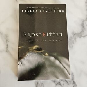 NWOT 🏵 3 for $30 Frostbitten ( Book 10) Kelly Armstrong